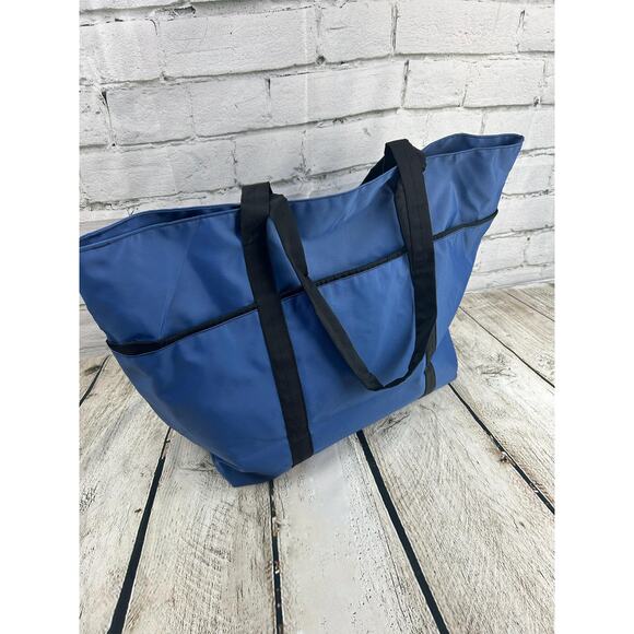 Large Capacity Folding Travel Bag - Water Resistant Tote - Travel Duffle - Gym - Picture 2 of 5